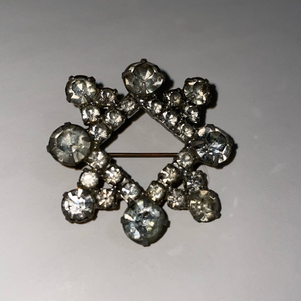 Vintage Gem Brooch